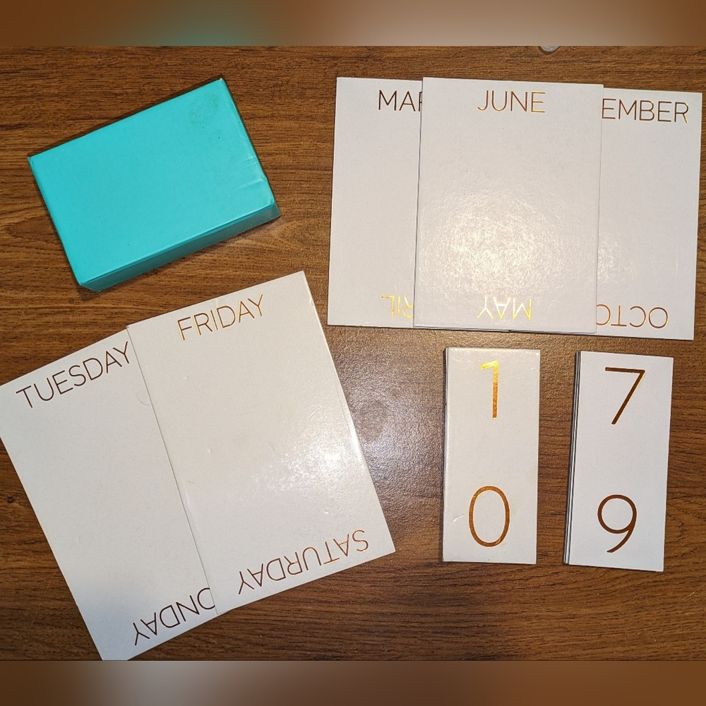Desk Calendar Blue